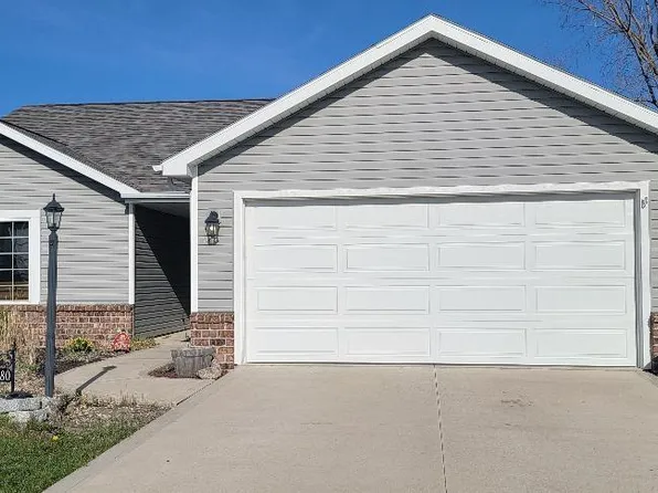 15480 Delphinium Pl, Huntertown, IN 46748