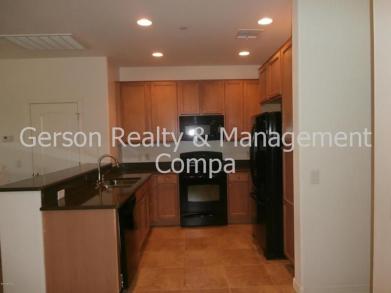 2nd image of 5550 N 16th St APT 131