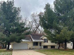 56760 Chippewa Dr, Three Rivers, MI 49093