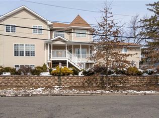 91 Blauvelt Rd, Monsey, NY 10952