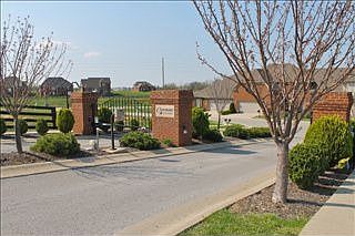 4th image of 210 Clairmont Dr