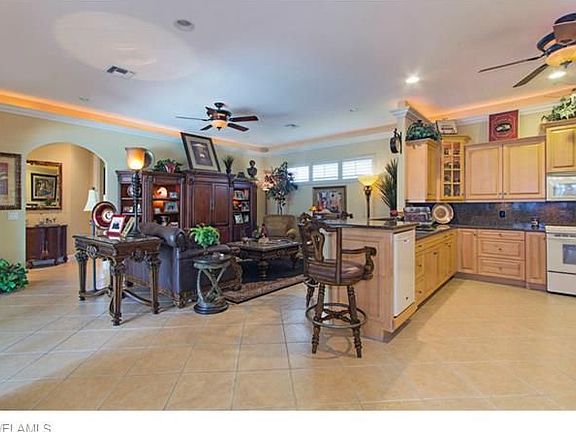 2nd image of 24980 Fairwinds Ln
