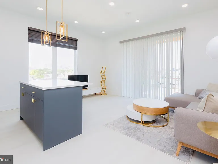 520 S Caroline St #102 — Photo 4