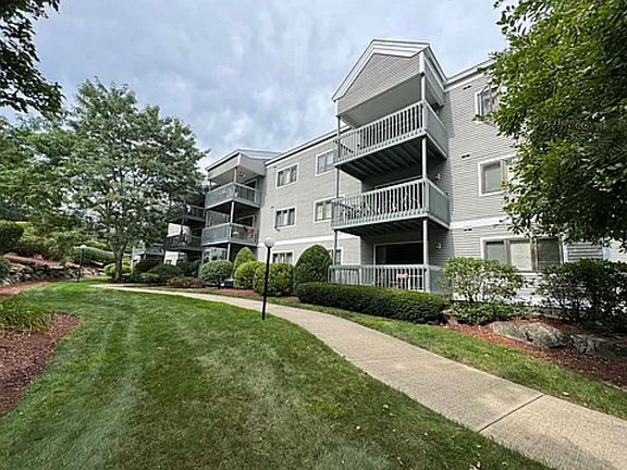 2nd image of 47 Dogwood Dr #104-A
