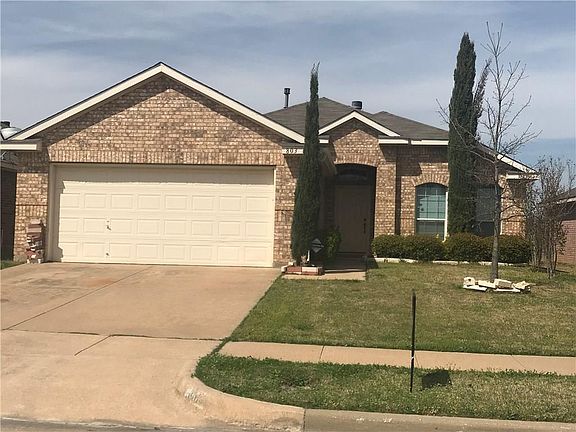 2nd image of 803 Plumeria Dr