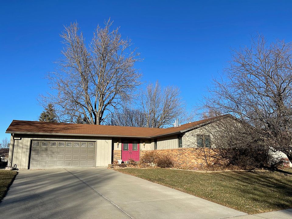 1st image of 1126 Maplewood Dr