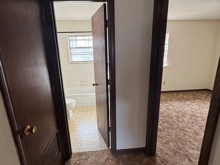 4453 W Bellview Dr #A — Photo 6