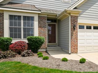 29W505 Cerny Cir, Warrenville, IL 60555