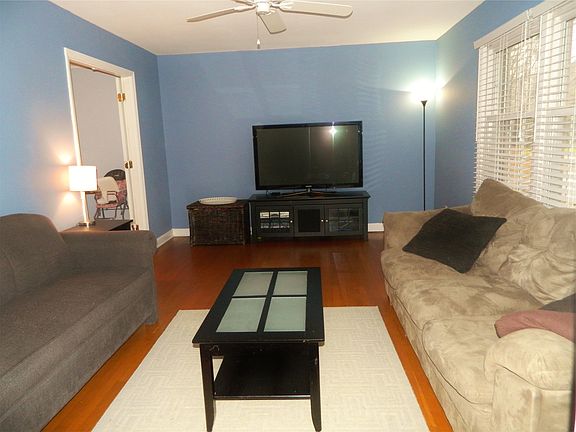 4th image of 5029 Glenbrier Dr