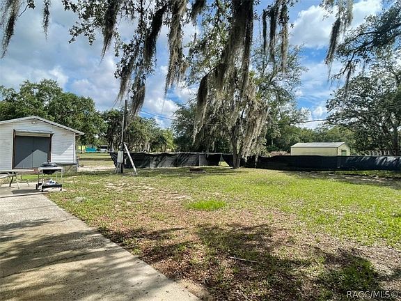 4th image of 5070 W Evita Ln