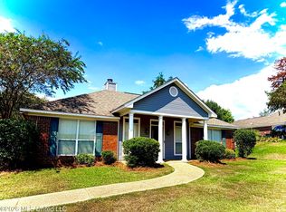 1008 Stonehendge Dr, Brandon, MS 39042