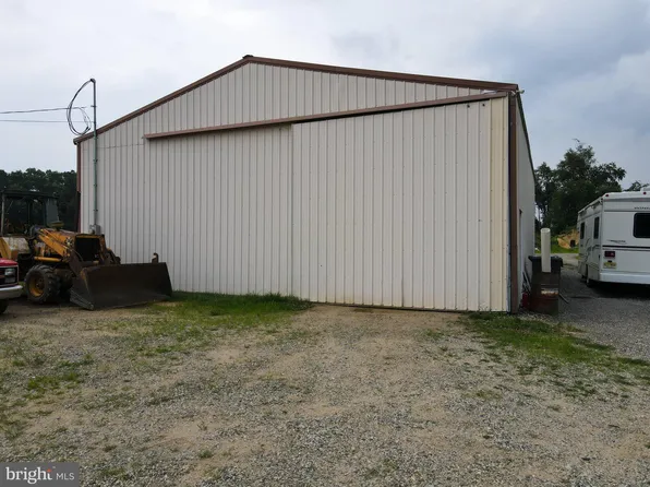 566 Woodstown Rd, Woolwich Township, NJ 08085