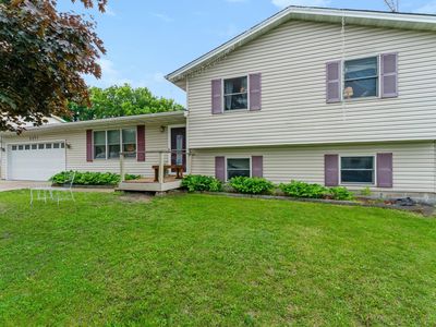 2217 Friendship Ln, Burnsville, MN, 55337
