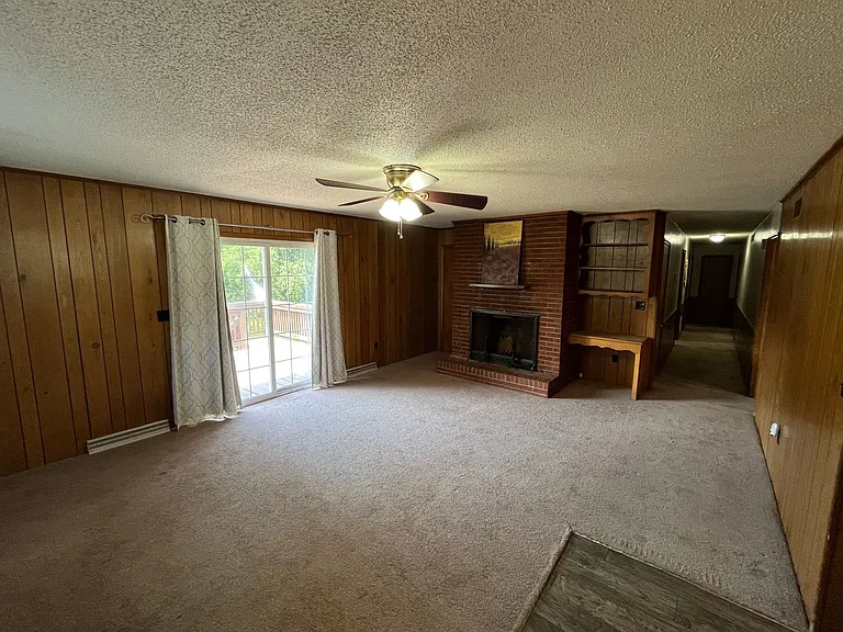 370 Farmbrooke Ln — Photo 12