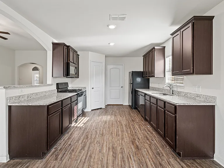 4308 Cat Tail Way — Photo 4