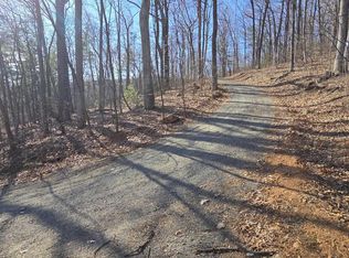 12 Old Mountain Rd, Stanardsville, VA 22973