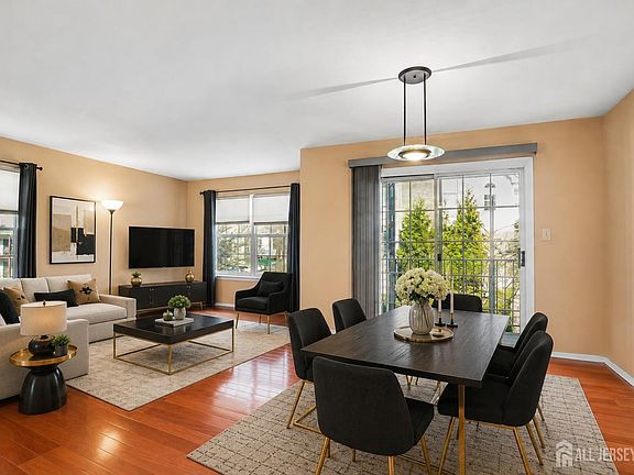 3rd image of 216 Copeley Way