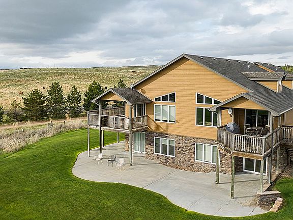 Deck & Patio