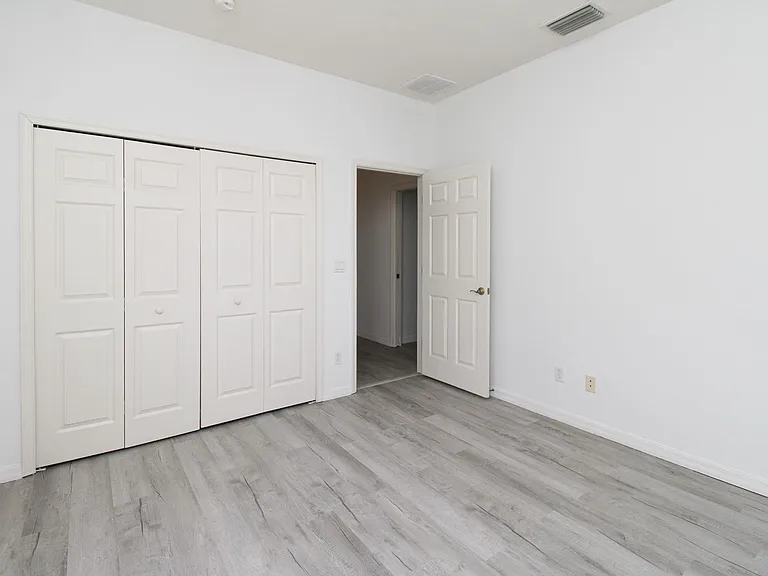 3927 Aurora Ct — Photo 15