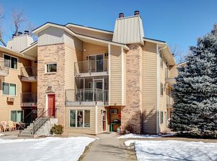 2050 Ridge Dr APT 32, Saint Louis Park, MN 55416