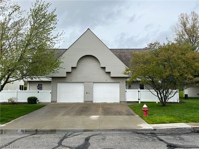 153 Michael Ln, Cuyahoga Falls, OH, 44223