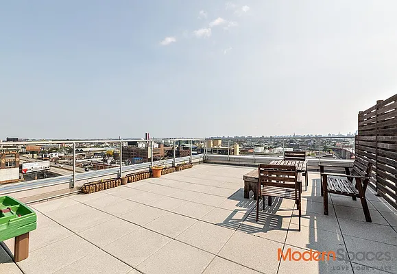 Sold by Modern Spaces | media 5