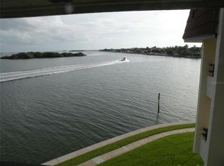 103 1st St E APT 101, Tierra Verde, FL 33715
