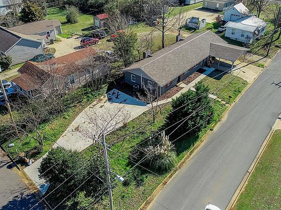 3rd image of 1707 4th Ave E