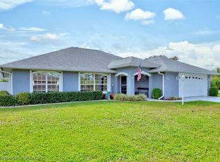 611 Barcelona Dr, Sebring, FL 33875