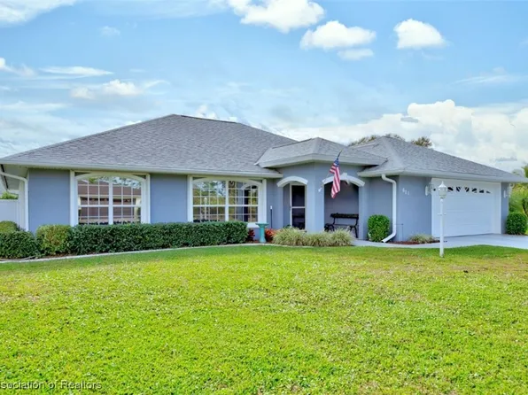 611 Barcelona Dr, Sebring, FL 33875