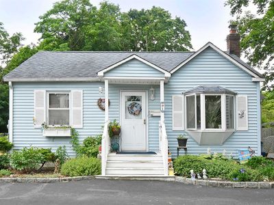 1 Marcher Ave, Huntington Station, NY, 11746