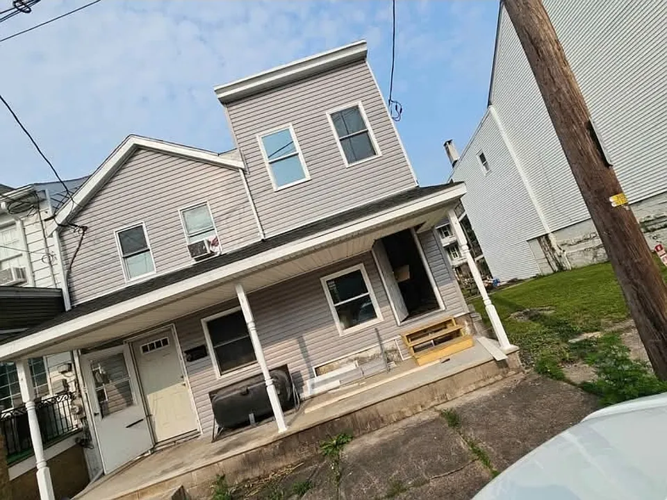 321 N Vine St
