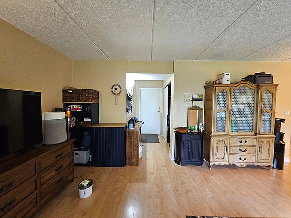 5th image of 584 Fairway View Dr APT 2J