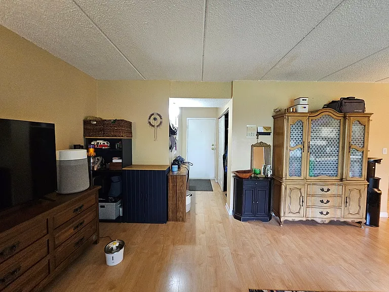 584 Fairway View Dr #2J — Photo 5