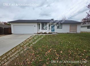 568 W Willowbrook Dr, Meridian, ID 83646