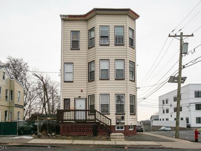 2 N 4Th St, Paterson, NJ, 07522