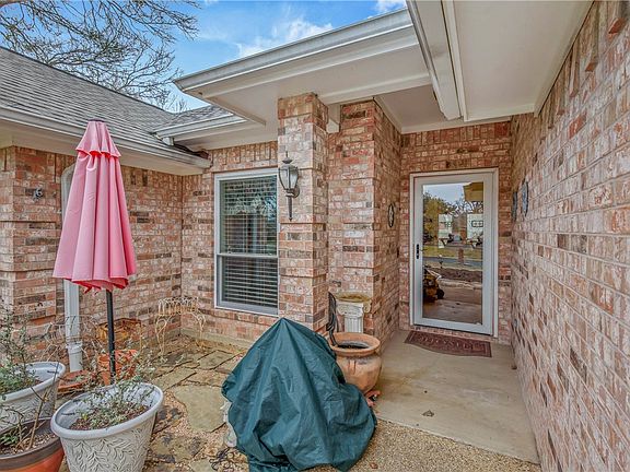 4th image of 2605 Greenberry Cir