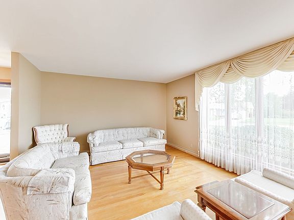 5th image of 8011 W Leland Ave
