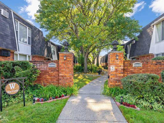 13333 W Nine Mile Rd APT 105, Oak Park, MI 48237
