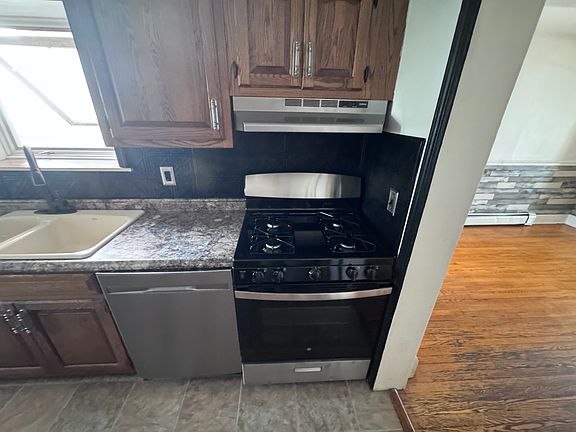 4th image of 50 South St
