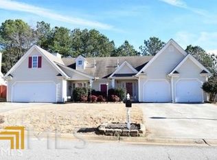 240 Courtyard Dr, Newnan, GA 30265