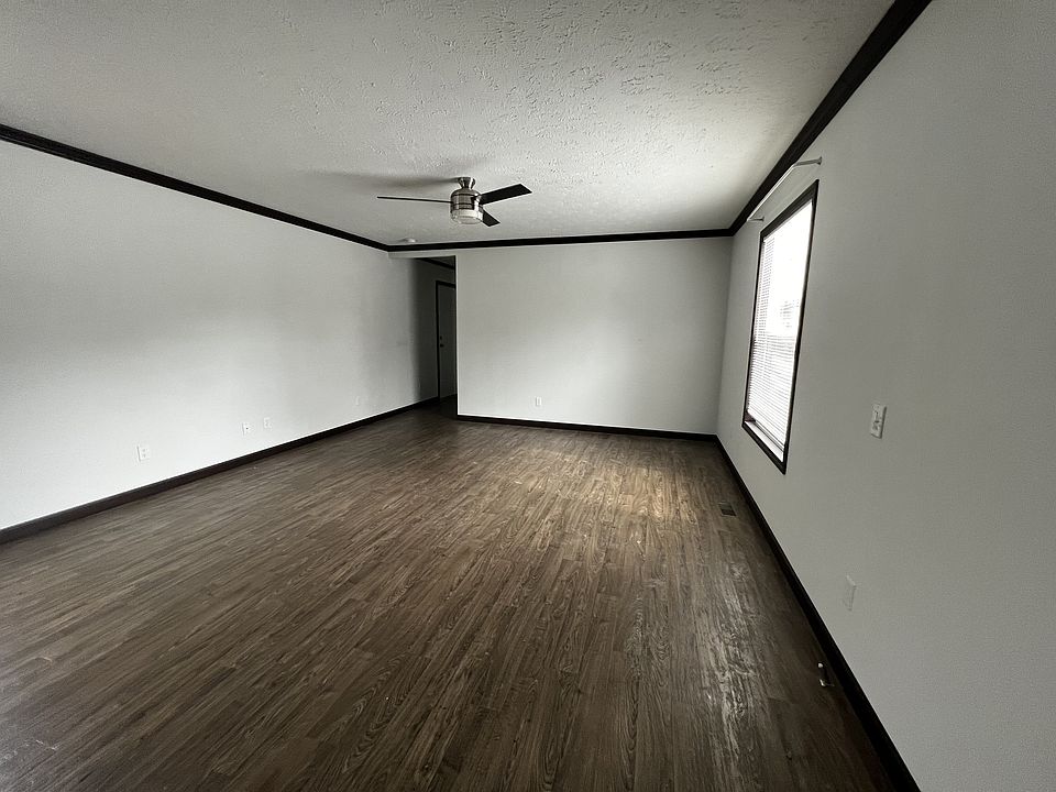 1st image of 14546 Mercury Dr #211