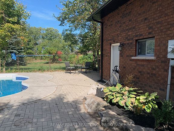 3rd image of 2055 Switzerville Rd