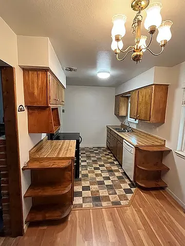 3 bed, 1560 sqft, $2,000 — Photo 3