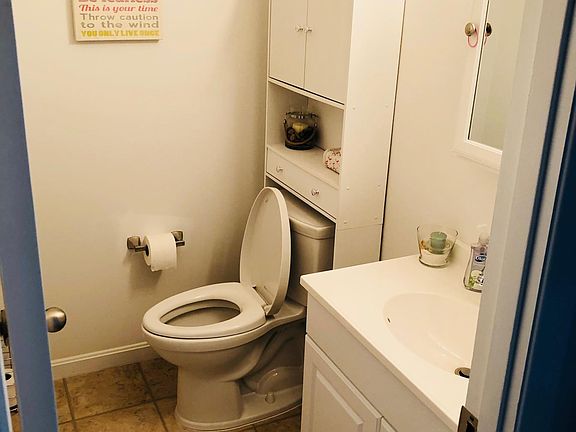 First floor bathroom 