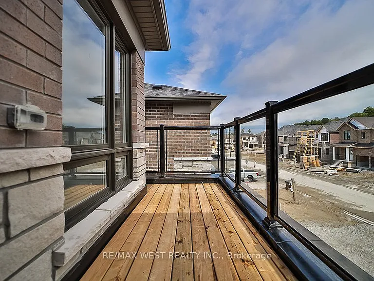 14 Periwinkle Rd E — Photo 21