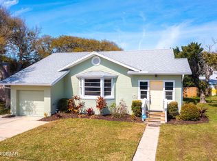 435 Poinsettia Rd, Daytona Beach, FL 32118