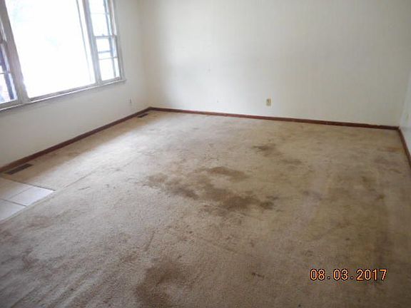 2nd image of 3007 35th Ave