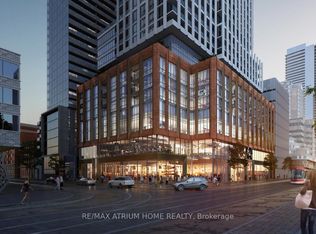 400 King St W #2322, Toronto, ON M5V 1K2