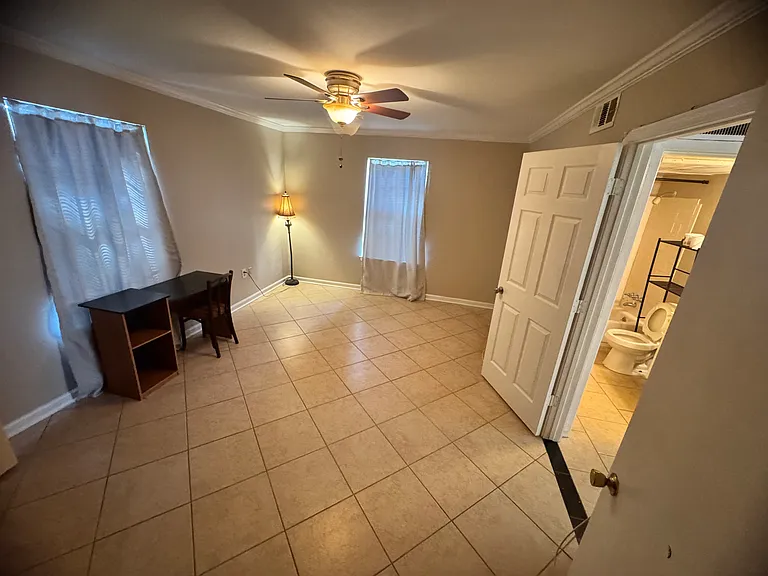 680 Sharp Ln #414 — Photo 7